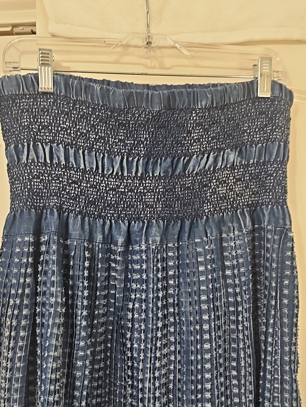 TANTRUM -Navy Demin Skirt with White Brand Tagn - Picture 7 of 10